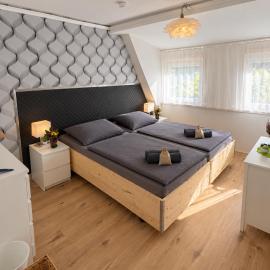 Ferienwohnung SilentSun am See โรงแรมในGudow