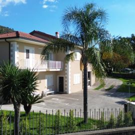 B&B Nucria - Nocera Terinese, hotel sa Nocera Terinese
