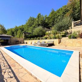 Villa Stella, viešbutis mieste Ahatovići