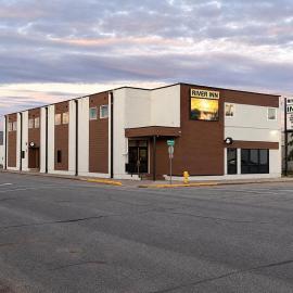River Inn, hotel u gradu Nipawin