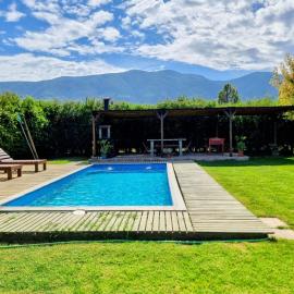 Acogedora cabaña para disfrutar y descansar