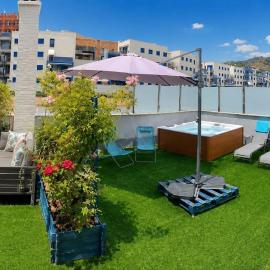 Ático 90m de terraza, jacuzzi privado y cargador de coche eléctrico en Cabria, Almuñecar, hotel ad Almuñécar