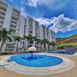 Apto Aqualina Green - Sol & piscina, hotel en Girardot