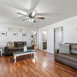 Ample Parking, Farm Experience, Pet-Friendly Home
