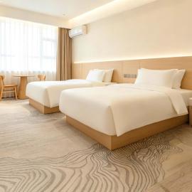 柏纳酒店独库公路店, hotel in Dushanzi