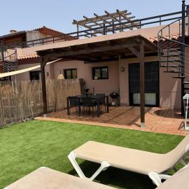 Villa Majanicho Pueblo con piscina