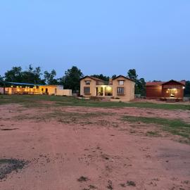 Aksh Nature Homestay, khách sạn ở Khatauli