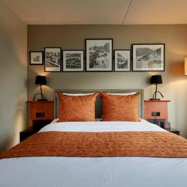 Carlton Square Hotel