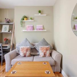13 Chute Street central and homely, готель у місті Ексетер
