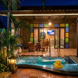 Bali House Pool Villa, hotel Szukhothajban