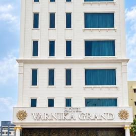 Hotel Varnika Grand