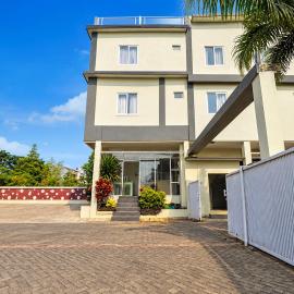 Collection O Noura Family Residence Merjosari
