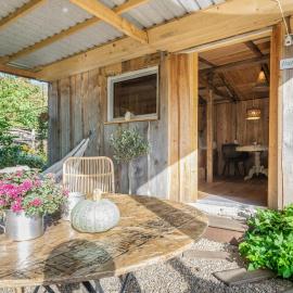 Glamping Cottage With Hot Tub