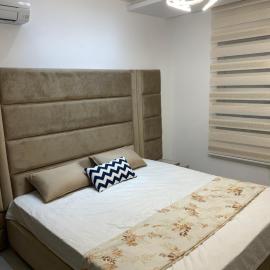 Apartment s1 ain zaghouen, hotel di Al ‘Uwaynah