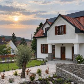 Villa Olea, hotel in Tihany