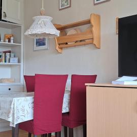 Appartement Simonhöhe mit Pool, ξενοδοχείο σε Zirkitz
