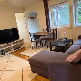 Sentral 2 Bedroom Apartment Med Eli bil lading mulighet, ξενοδοχείο σε Kristiansand