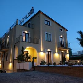 Hotel Visagi โรงแรมในปอมเปอี