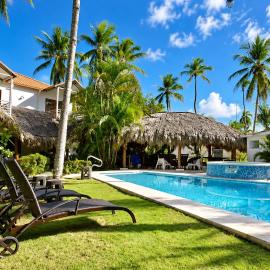 VillasMana NearBeach PlayaBonita LasTerrenas، فندق في لاس تاريناس