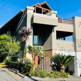 Ocean View Luxury Beach House - High-end stay beside Ohama Beach!