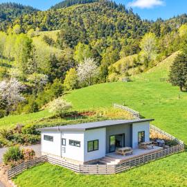 Road to Paradise Vacation Home - Mountain Views and Tranquility, hotel a Kopu