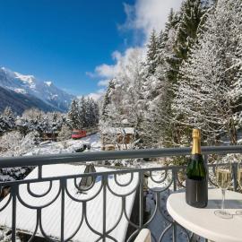 Le Cristal MB18 Mont-Blanc View, Pool, Parking & Free WiFi - Happy Rentals, hotel ad Argentière