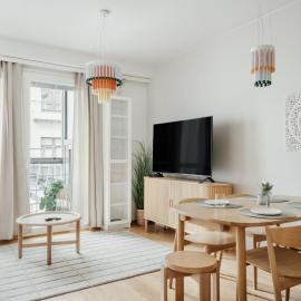 Stylish 1BR Apt with Balcony - Prime Location in Helsinki