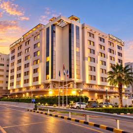 Golden Tulip Muscat