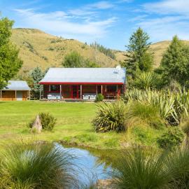 Wildwood Cottage Cozy Secluded Stay