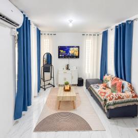 Vista Prime by JZ Homestay 2BR Home Near SM Mall & CSU with Parking, WiFi, Netflix, hótel í Butuan