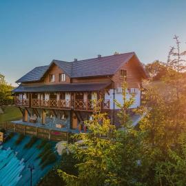 Holickie Berdo, hotel di Polańczyk