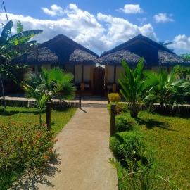 Bungalow la voisinade Madirokely route carrière Nosy bé
