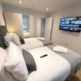 Viesnīca Sale Road Serviced Apartments Near Airport & Trafford Centre pilsētā Vītenšo