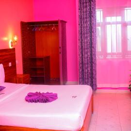 Grand Amoena Guest house โรงแรมในไนวาชา