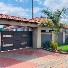 AA Nkhumeleni Guesthouse and Accomodation