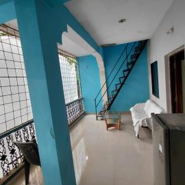 Happy home stay