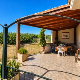 Casa Rural Oliver - Bardenas, hotel di Valtierra