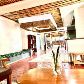 Lakeshore Safari Lodge