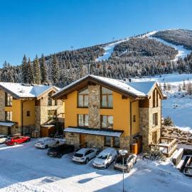CHALET MOUNTAIN, hotel em Demanovska Dolina