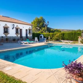 Charming house in Arriate with private pool.