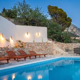 Elegant villa in Podgora with private pool and sea view