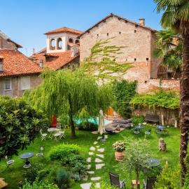 Comfortable studio in Piazza, 30 m², fireplace & balcony