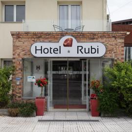 Hotel Rubi, viešbutis mieste Vizėjus