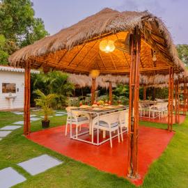 Alaya Stays Gracias Retreat near Ashvem Beach 3 minutes Walk From The Beach