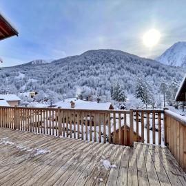 CASA-Mezan appartement cosy 2 chambres, хотел в Aiguilles