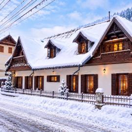 Conacul Fluturilor, Hotel in Sinaia