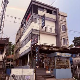 Edappally में, होटल Luxe Inn