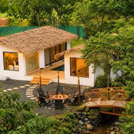 The Hidden Eden -A Private Mountain & Lake Retreat
