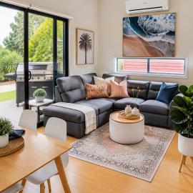 Seaside Villa Oasis - Pool & Wi-Fi