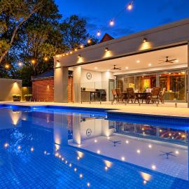 Blumberg Mews - Stunning Adelaide Hills Retreat Near Barossa - sleeps 12, hôtel à Birdwood